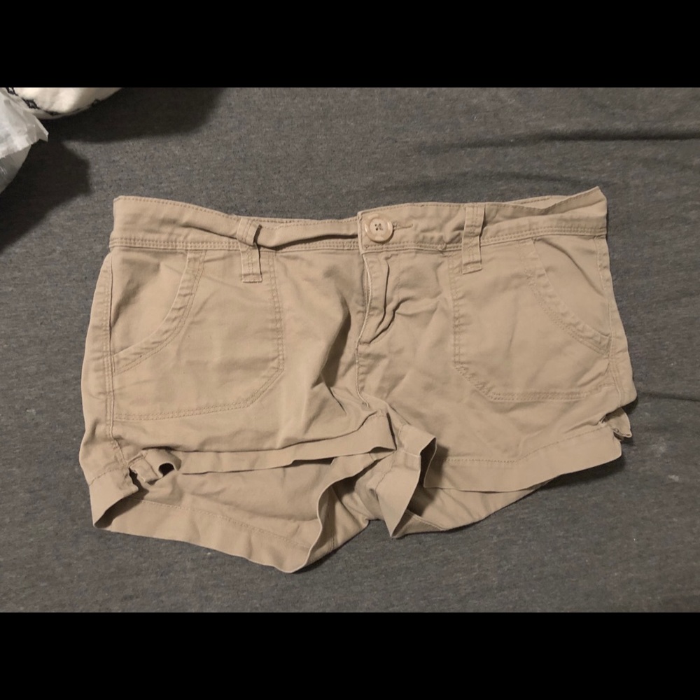 Beige shorts!